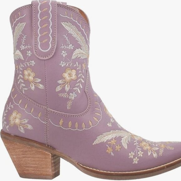 dingo Shoes - DINGO Primrose Bootie in Lavender Sz 9 NEVER WORN